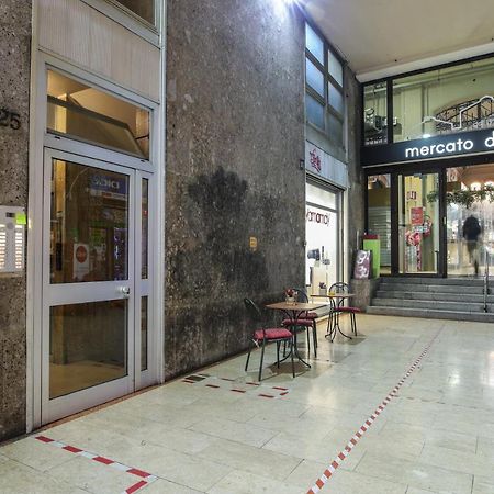 Central Apartment Close To Food And Shopping 博洛尼亚 外观 照片