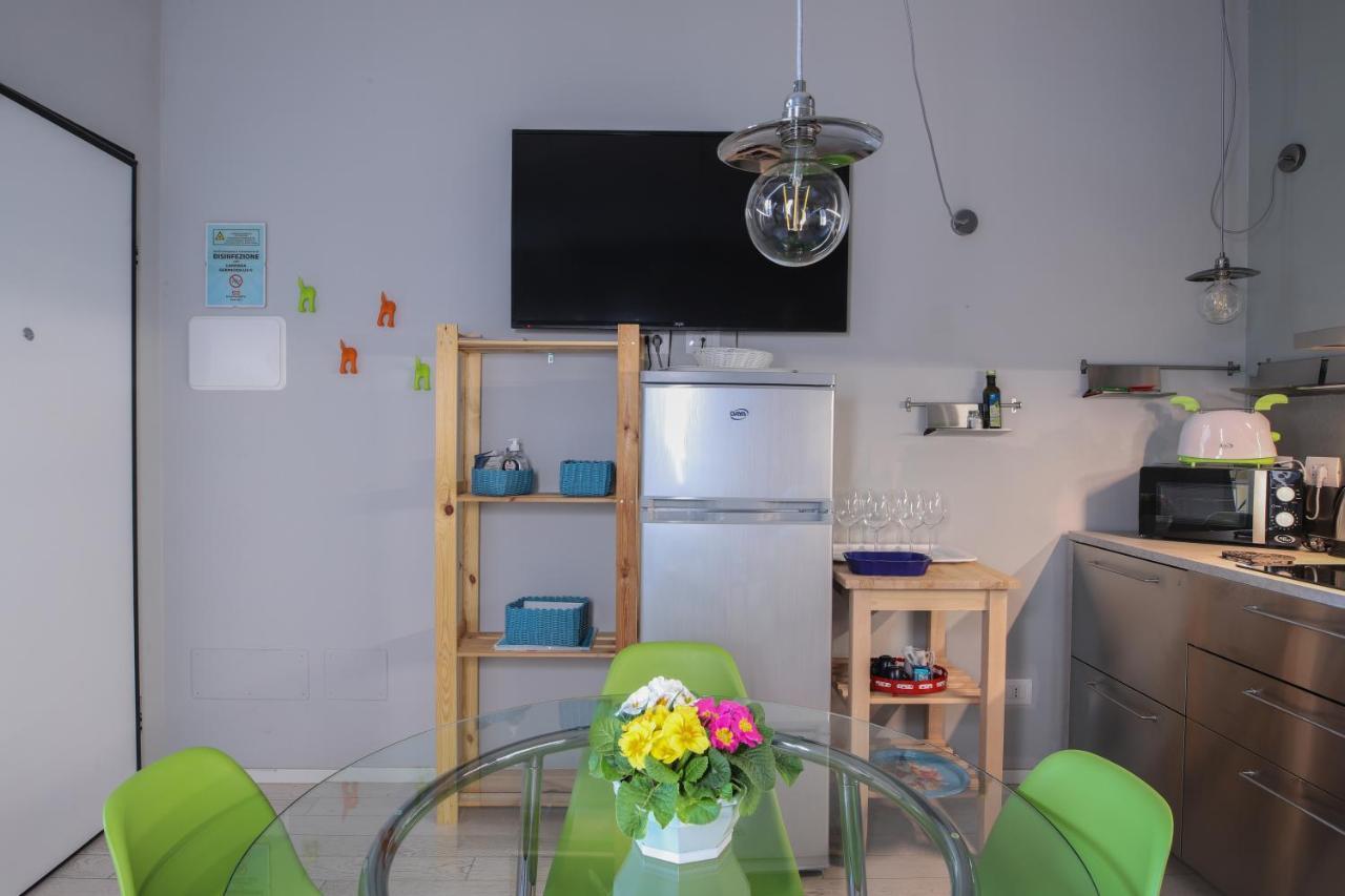 Central Apartment Close To Food And Shopping 博洛尼亚 外观 照片